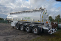 Round Shape Tank Semi-Trailer for Oil Transport - GR4 Model 93311-0000010