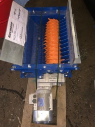 PET Bottle Perforator PR1-710 540 Industrial Waste Management System