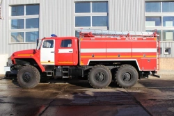 Fire Truck Tanker 6YN31, Model 6Y211W on URAL-5557 Chassis