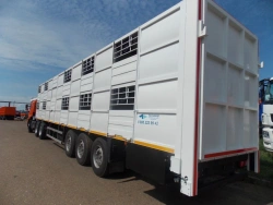 AZC50 Livestock Transport Vehicle Model 533958 on Chassis 43118-A5