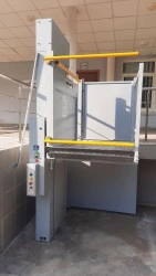 Vertical Lifting Platform for People with Limited Mobility Veara EasyLift