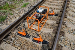 Hydraulic Rail Straightener RGU-4M