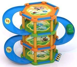 Bug's House Garage Set with 51 Pieces