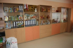 Wooden Furniture: Modular Systems and Display Stands