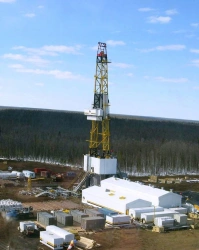 BU 5000/320 BMCH Stationary Drilling Rig for Oil and Gas Operations