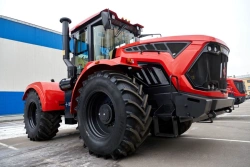 Kirovets K-737M Agricultural Wheel Tractor 375HP WEICHAI Engine
