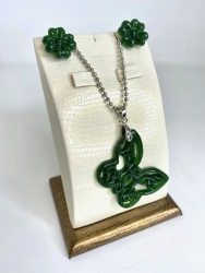 Elegant "Flora" Jewelry Set with Jade