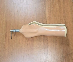 Functional Hand Prosthesis for Amputation and Partial Hand Loss