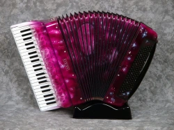 Accordion AKKO "Variete" 4-Voice 41x120 with Broken Deck