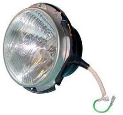 Left Interior Headlight for Long-Distance Illumination 833.3711