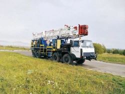 APR-80 Lifting Unit for Well Repair and Drilling on Self-Propelled Chassis MZKT-652716