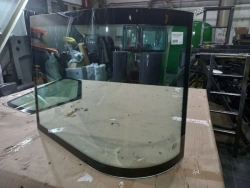 NEW BARS 3000 Green Triplex Right Rear Glass SHP 931*617 DAG 1079.1