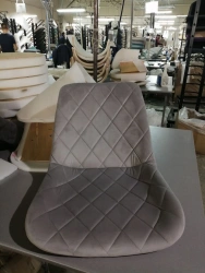 AV 460 Chair with Rigid Base and Metal Frame