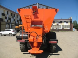 All-Season Combined Road Machine 6843K2 on KAMAZ 65111-A5 Chassis