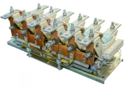 Reversible Vacuum Contactor KV1.14/630-61-G with Horizontal Configuration