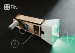 Mel ST "Green Flashlight" Educational Science Experiment Set US 2022