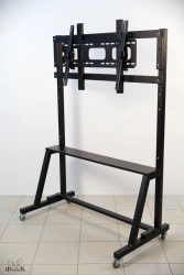 Interactive Panel Stand Fenek