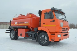 Fuel Tanker for Transporting and Storing Oil Products - Model 5608-0000010-51
