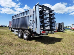ALTAI AGRO 702 Semi-Trailer with Hydraulic Rear Gate