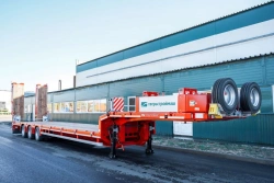 Specialized Heavy-Duty Semi-Trailer with Hydraulic Double Folding Ramps - Tversoyrmash 993931 Modification 0022