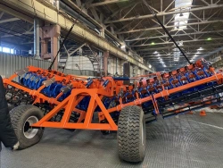 Inter-row Cultivator KMO-6 for Efficient Crop Processing