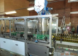 YUVEST-2.5 Bottling Machine for Carbonation and Capping