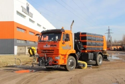 All-Season Road Maintenance and Cleaning Machine MKDU