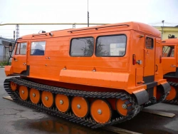 Floating All-Terrain Snow and Marsh Vehicle TTM-3904TP