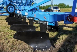 Finist Mounted Plow PLN-5-35 for Tractors (155-180 HP)