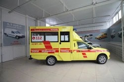 Medical Emergency Vehicle GRNTSP with Gasoline Engine