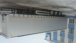 Curtain-sided semi-trailer 932200 with rear double doors