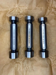 Smooth Dual-Sided Plug Gauges with Inserts Diameter 3-50 mm