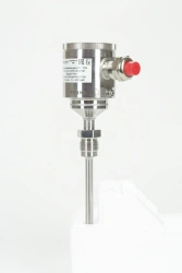 Temperature Transmitter with Standard Output Signal UTT-67 for Marine Applications